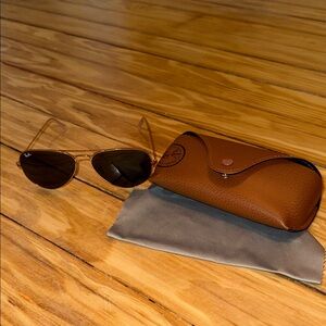 Ray-Ban Gold Aviator Sunglasses with Brown Case